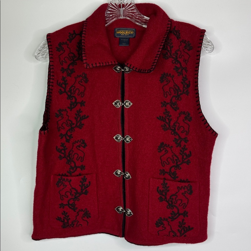 Vintage Woolrich Ruby Red Embroidered Reindeer Wool Vest M/L